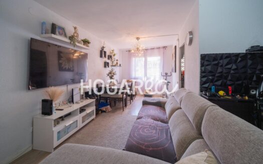 Piso 2a planta en Zona Centro Rubi, de 65 m2, de 2 habitaciones, con balcón