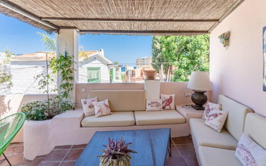 ¡Espacio, privacidad y tu propia piscina! Encantador chalet independiente en Torremolinos