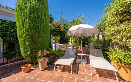 ¡Espacio, privacidad y tu propia piscina! Encantador chalet independiente en Torremolinos